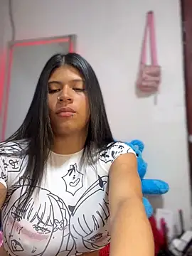 Elahia  marquez online show from December 1, 2025, 3:44 am