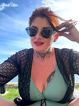 IrishmilfAnna online show from September 24, 2025, 2:53 pm