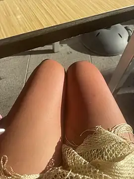 IrishmilfAnna online show from September 28, 2025, 3:39 pm