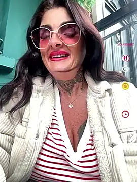 Snapshot of IrishmilfAnna chatting on June 9, 2026, 2:39 pm IrishmilfAnna online show from June 9, 2026, 2:39 pm