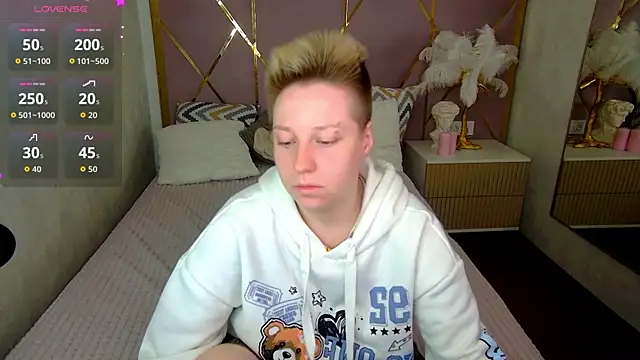 AlexandraGreen online show from September 27, 2025, 8:58 pm