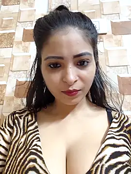 QUEEN-ADITI online show from September 11, 2025, 12:49 pm