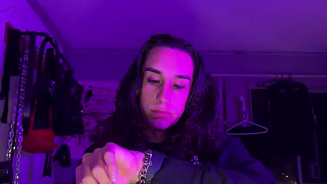 xoFrankie online show from October 29, 2025, 3:53 am