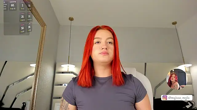 Snapshot of Julieth_Rojas chatting on September 9, 2025, 4:23 am Julieth Rojas online show from September 9, 2025, 4:23 am