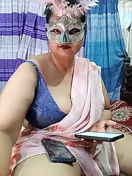 Tanisha-Chy online show from June 18, 2026, 5:50 pm