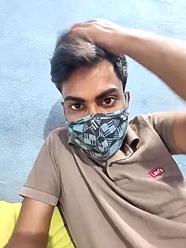 Snapshot of YourTarzan chatting on April 3, 2026, 2:04 pm YourTarzan online show from April 3, 2026, 2:04 pm