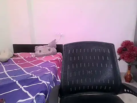 Snapshot of its_siya_ chatting on May 8, 2026, 9:20 pm its siya online show from May 8, 2026, 9:20 pm