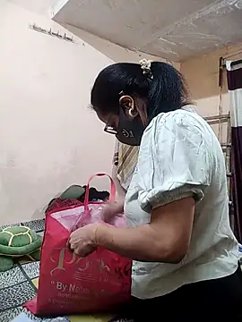 meenu bhabhi547 online show from November 3, 2025, 4:47 am