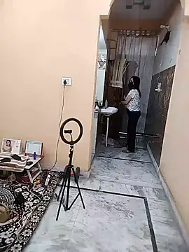 Snapshot of meenu_bhabhi547 chatting on February 28, 2026, 4:35 am meenu bhabhi547 online show from February 28, 2026, 4:35 am