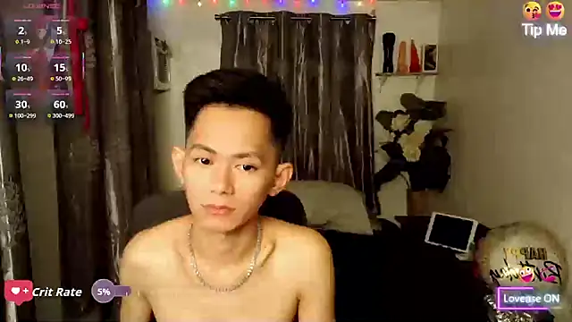 Snapshot of Skinny_CumLoader69 chatting on June 28, 2026, 6:25 pm Skinny CumLoader69 online show from June 28, 2026, 6:25 pm