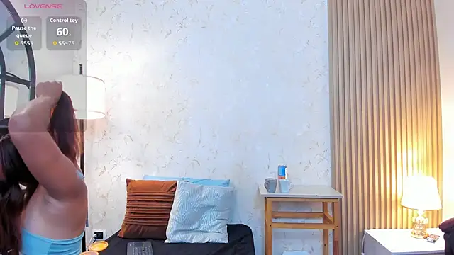 Snapshot of aliceandsia chatting on February 4, 2026, 6:25 pm aliceandsia online show from February 4, 2026, 6:25 pm