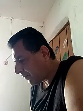 Snapshot of voyerista50 chatting on October 21, 2025, 4:41 pm voyerista50 online show from October 21, 2025, 4:41 pm