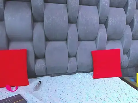 Snapshot of valerythompsonper chatting on January 16, 2026, 7:29 pm valerythompsonper online show from January 16, 2026, 7:29 pm