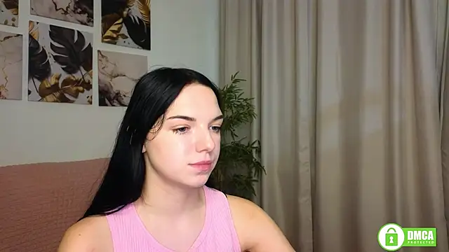 Snapshot of Hey_Caroline chatting on September 8, 2025, 9:25 pm Hey Caroline online show from September 8, 2025, 9:25 pm