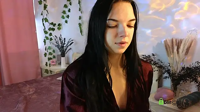 Snapshot of Hey_Caroline chatting on September 18, 2025, 1:35 pm Hey Caroline online show from September 18, 2025, 1:35 pm