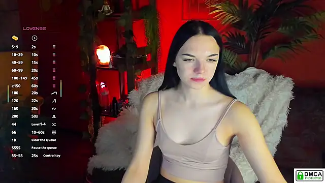 Snapshot of Hey_Caroline chatting on October 4, 2025, 4:16 pm Hey Caroline online show from October 4, 2025, 4:16 pm