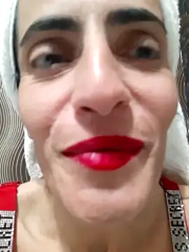 Gecenin Kralicesi online show from December 16, 2025, 5:51 pm