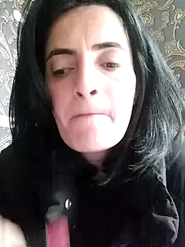 Gecenin Kralicesi online show from March 18, 2026, 7:00 am