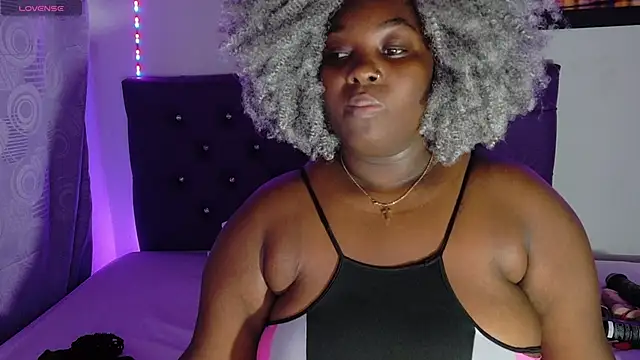 Snapshot of ebony_NeighborMoans chatting on April 24, 2026, 3:09 am ebony NeighborMoans online show from April 24, 2026, 3:09 am