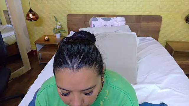 fat naughtyass online show from March 25, 2026, 1:28 pm