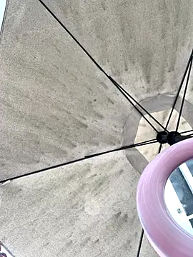 Snapshot of KloePink_ chatting on October 21, 2025, 12:28 pm KloePink online show from October 21, 2025, 12:28 pm