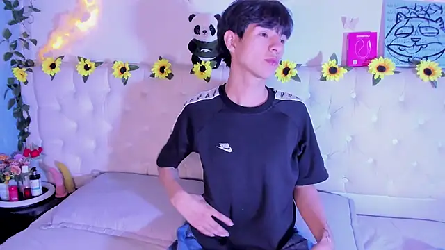 AleAurarashi online show from February 22, 2026, 12:26 pm