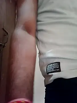 Snapshot of hornyboywithabs chatting on April 14, 2026, 5:02 am hornyboywithabs online show from April 14, 2026, 5:02 am