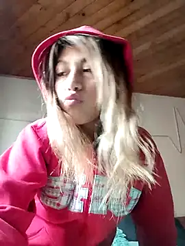 Snapshot of Anto_torres chatting on October 25, 2025, 3:29 pm Anto torres online show from October 25, 2025, 3:29 pm