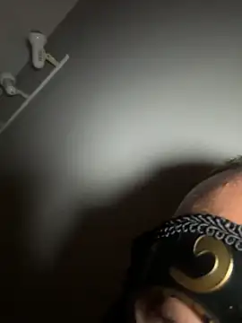 ELTIBURONCITO online show from March 3, 2026, 3:01 am