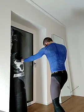 Snapshot of EyesNeverLies chatting on September 28, 2025, 3:23 am EyesNeverLies online show from September 28, 2025, 3:23 am