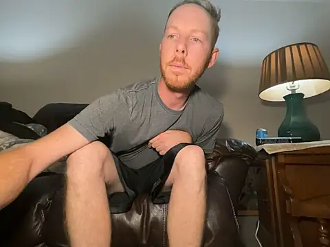 Snapshot of Chazington90 chatting on September 15, 2025, 2:33 am Chazington90 online show from September 15, 2025, 2:33 am