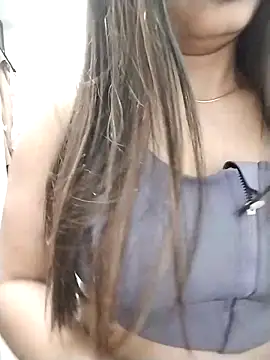 Sexy vernilla online show from January 7, 2026, 9:17 pm