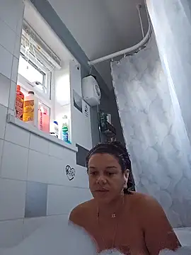 GoddessChantelle online show from November 28, 2025, 2:20 pm