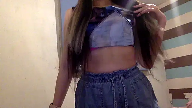 Bellababexox  online show from September 15, 2025, 4:34 am