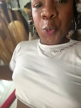 LicyEvans1 online show from February 12, 2026, 9:10 pm