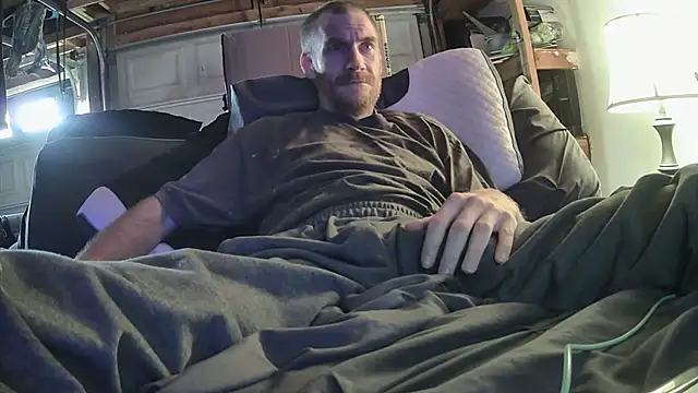 Snapshot of Tiggitytomociti chatting on November 6, 2025, 11:15 pm Tiggitytomociti online show from November 6, 2025, 11:15 pm