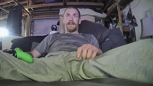 Tiggitytomociti online show from February 25, 2026, 8:18 pm