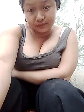 Snapshot of girl-babi chatting on April 18, 2026, 6:39 am girl-babi online show from April 18, 2026, 6:39 am