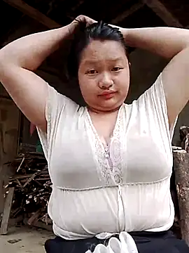 Snapshot of girl-babi chatting on April 19, 2026, 2:33 am girl-babi online show from April 19, 2026, 2:33 am