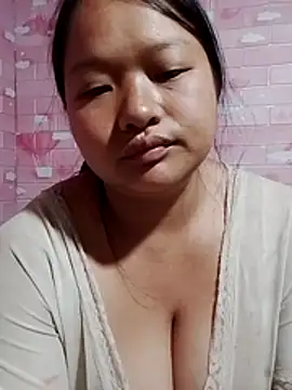 Snapshot of girl-babi chatting on April 23, 2026, 12:29 pm girl-babi online show from April 23, 2026, 12:29 pm