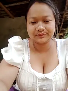 Snapshot of girl-babi chatting on May 15, 2026, 11:23 pm girl-babi online show from May 15, 2026, 11:23 pm