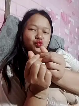 Snapshot of girl-babi chatting on July 16, 2026, 2:39 am girl-babi online show from July 16, 2026, 2:39 am