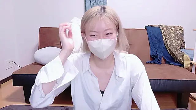 Snapshot of Nana__ch chatting on May 19, 2026, 12:00 pm Nana ch online show from May 19, 2026, 12:00 pm