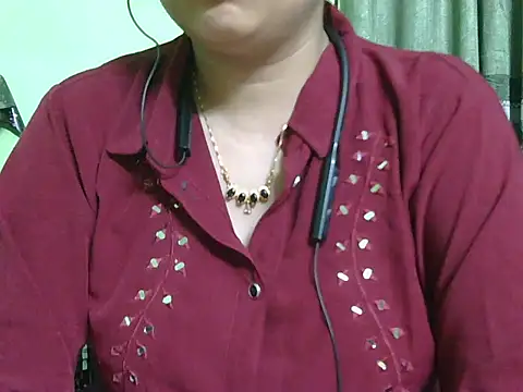 fairy queen07 online show from April 3, 2026, 7:23 pm