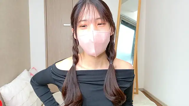 riri  nyan o0 online show from April 23, 2026, 5:19 am