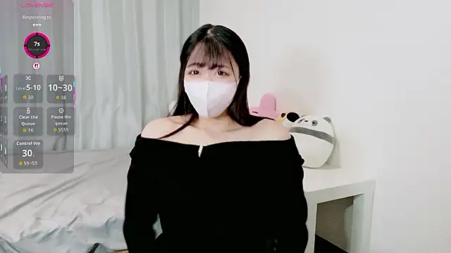 Snapshot of yuna_yyy chatting on October 1, 2025, 4:18 am yuna yyy online show from October 1, 2025, 4:18 am