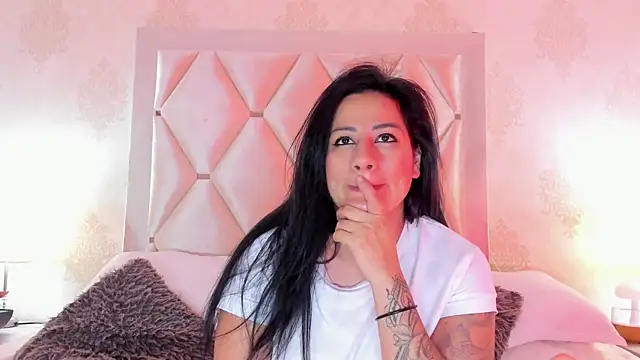 Snapshot of SeleneCarter chatting on April 23, 2026, 1:29 am SeleneCarter online show from April 23, 2026, 1:29 am
