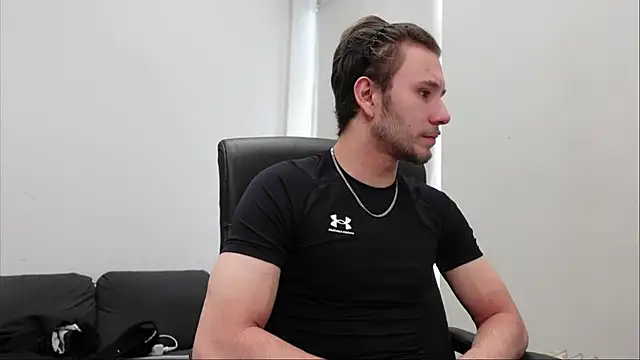 Snapshot of Ethan_Fyre chatting on October 4, 2025, 12:47 pm Ethan Fyre online show from October 4, 2025, 12:47 pm