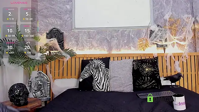 princequinn  online show from October 11, 2025, 8:07 pm