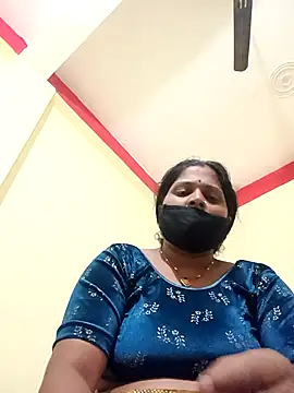 Divya Lovely online show from October 28, 2025, 11:14 am